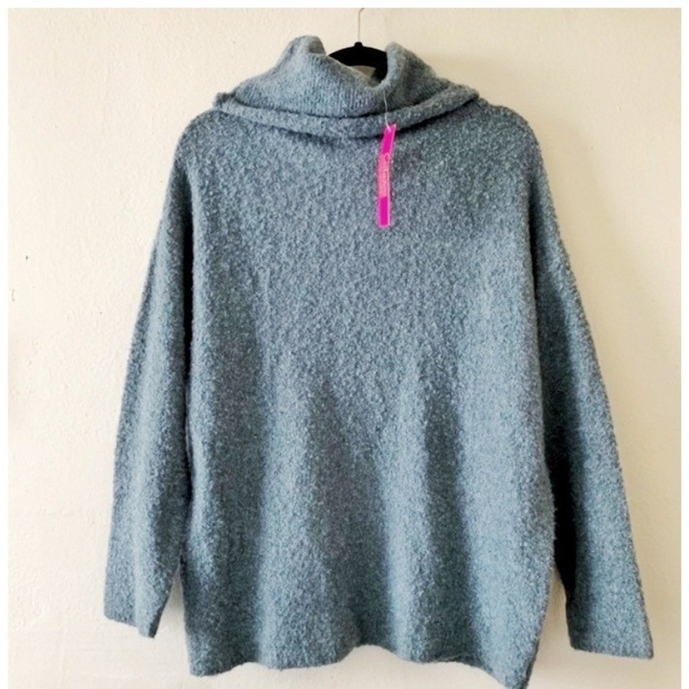 Catherine malandrino Super Soft Blue Knit Sweater Size Large NWT - Picture 2 of 7